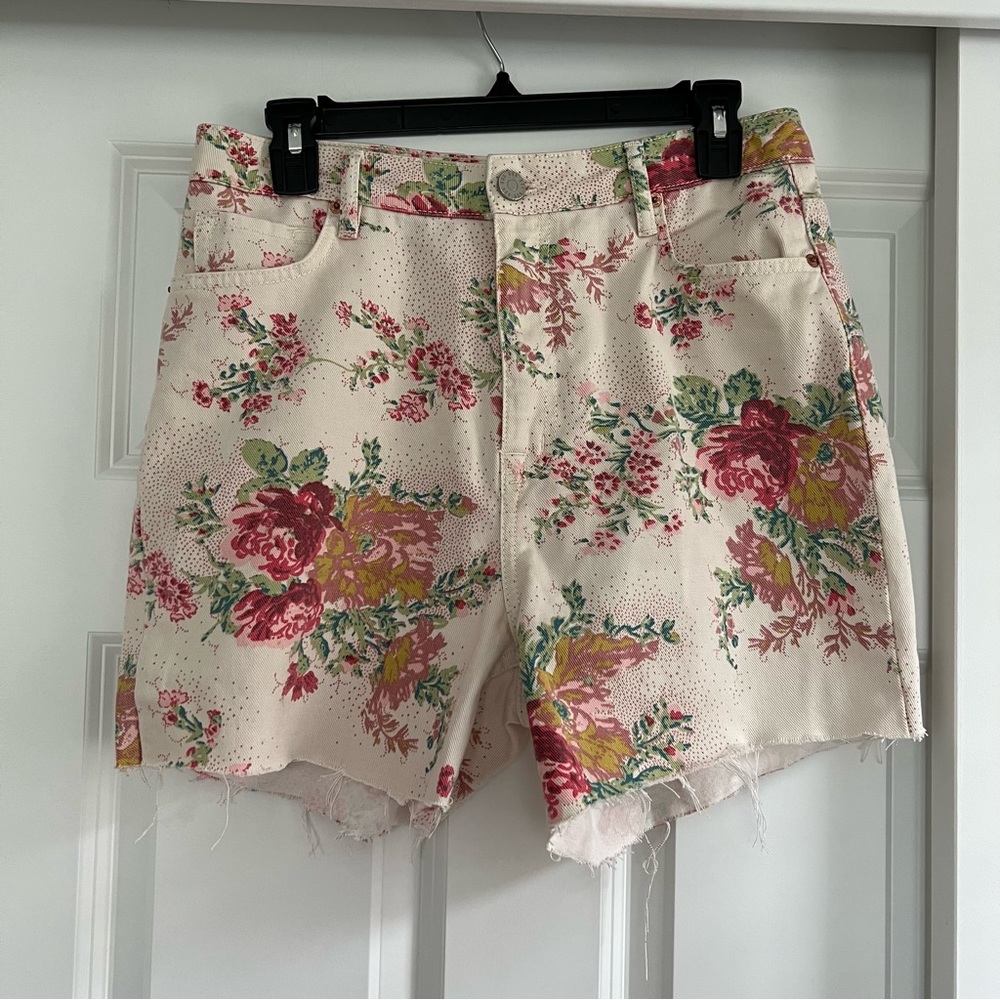 BDG Urban Outfitters Floral High Waisted Shorts